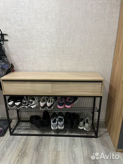 Продам обувницу