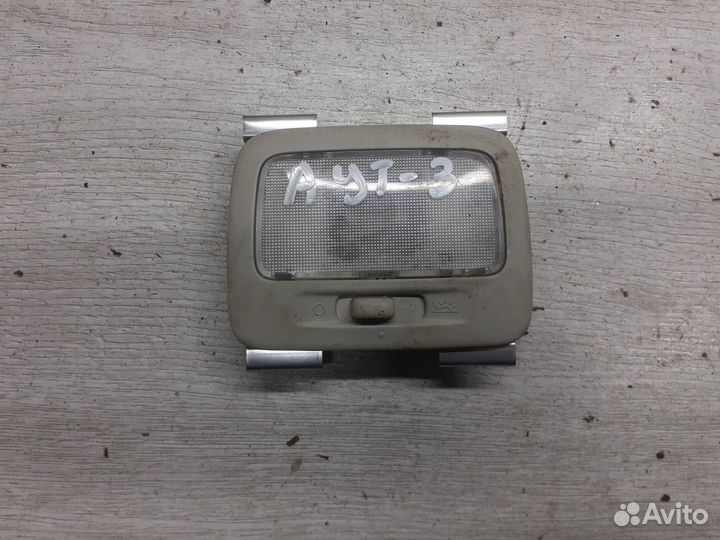 Плафон салонный Mitsubishi Outlander 3 / Pajero 4