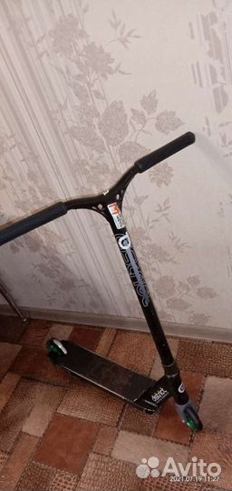 Трюковой самокат