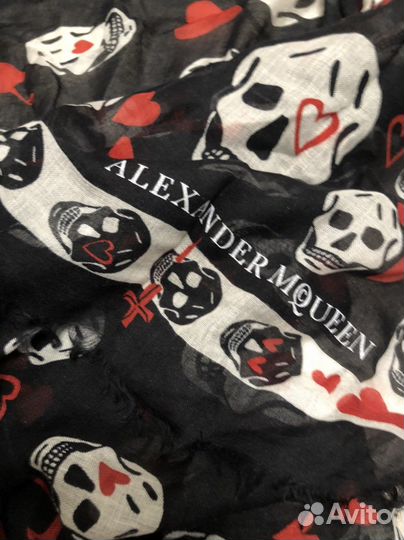 Alexander mcqueen палантин