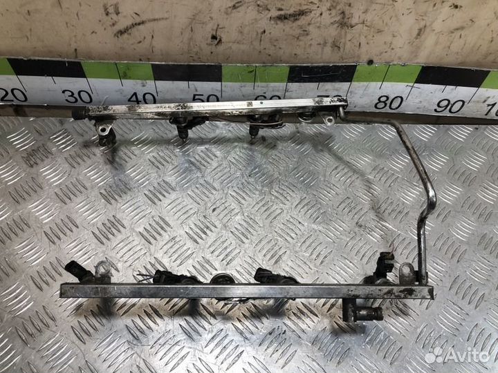 Рейка топливная рампа Ml 164