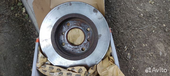 Тормозные диски на Ниссан Альмера/Классик