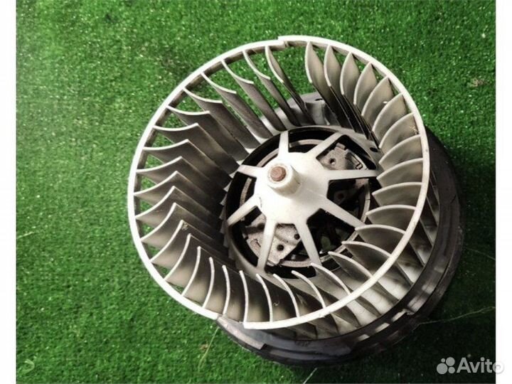 Моторчик печки Volkswagen Sharan 2004