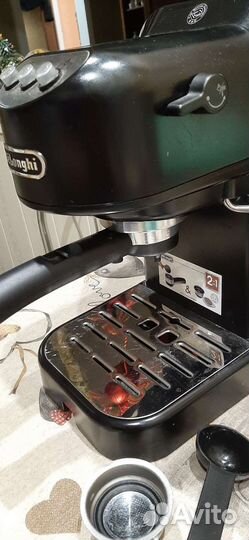 Кофеварка рожковая delonghi ec 685