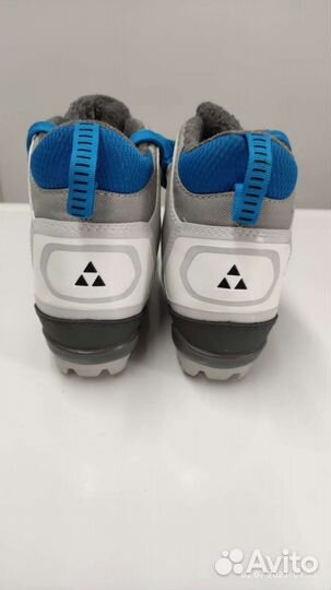 Лыжные ботинки Fischer. Размер 40