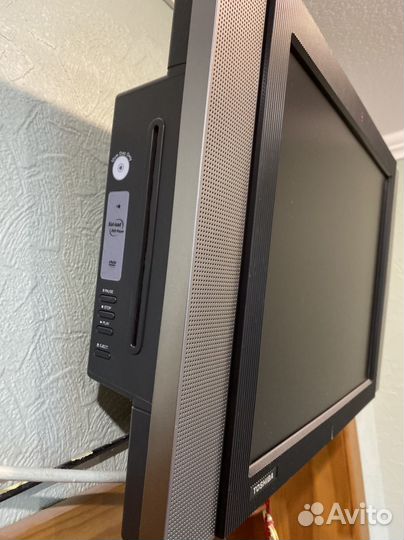 Телевизор Toshiba со встроенным DVD-плеером