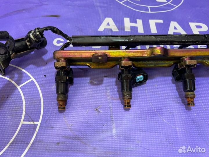 Топливная рампа с форсунками Honda Accord 7 CL9