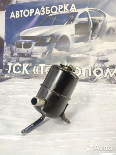 Бачок гур Mitsubishi Pajero Sport