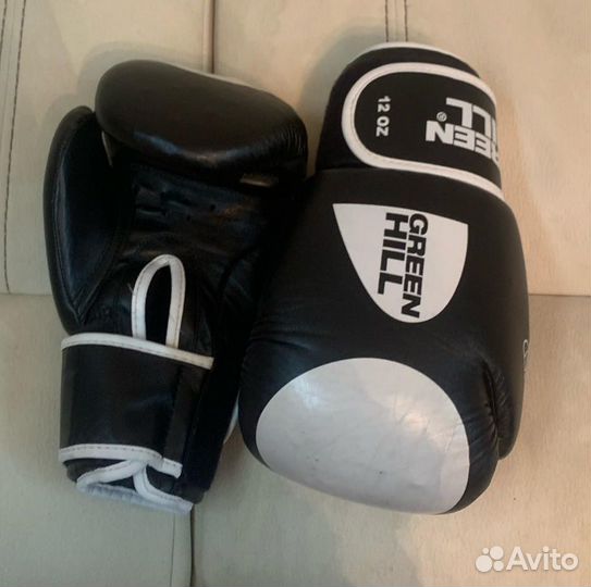 Боксерские перчатки 12 oz