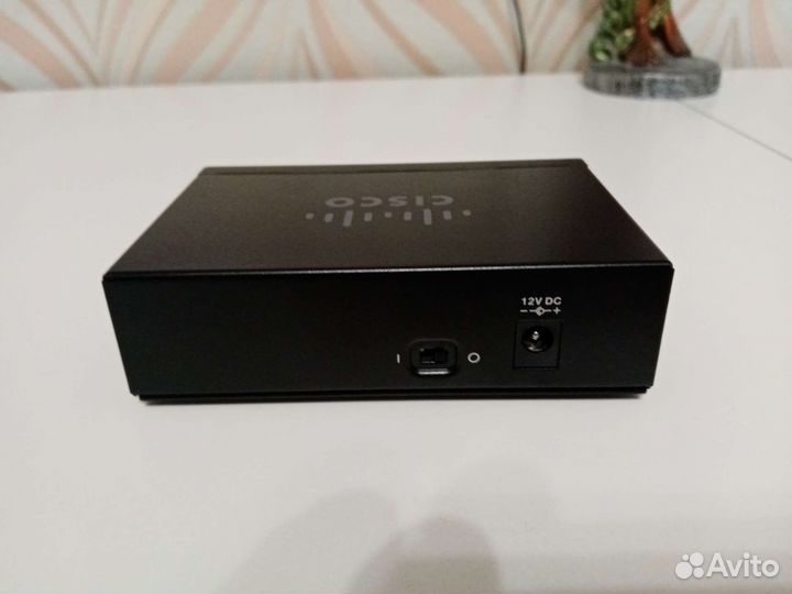 Коммутатор cisco SG 110D-05
