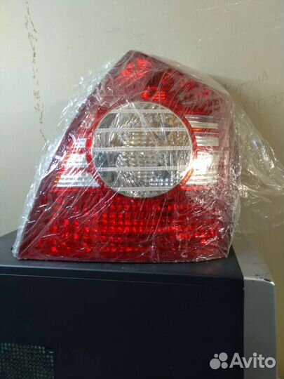 Фонарь задний правый Hyundai Elantra XD 2003 -2006