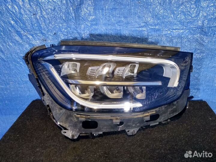 Фара правая GLC
