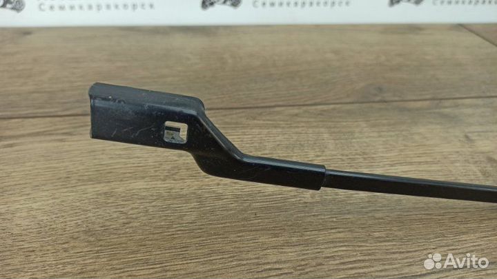 Дворник лобового стекла правый Volkswagen Polo 5