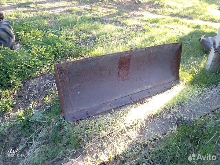 Отвал передний