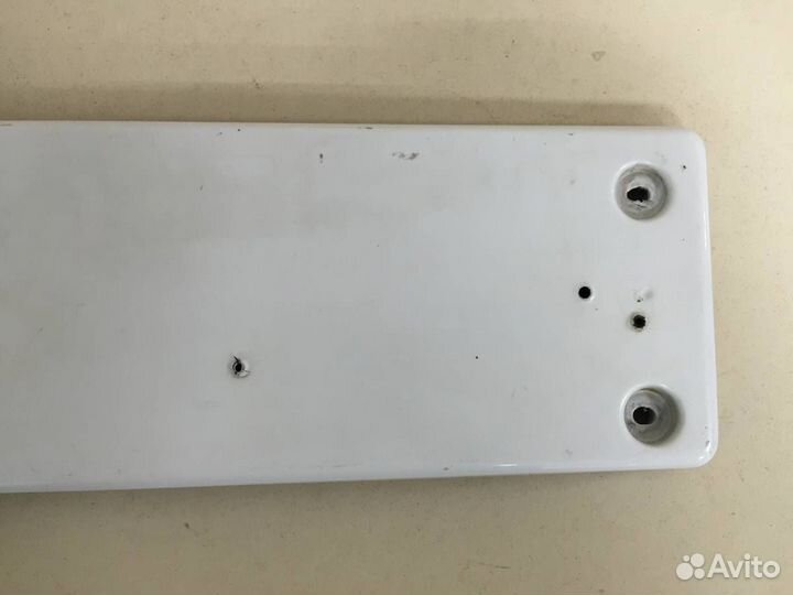 Накладка переднего бампера под номер Hyundai Equus