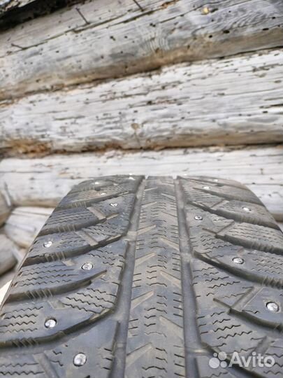 Bridgestone Ice Cruiser 7000 205/55 R16 40M