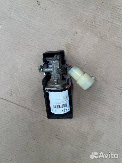 Моторчик стеклоочистителей передний Daewoo Nexia