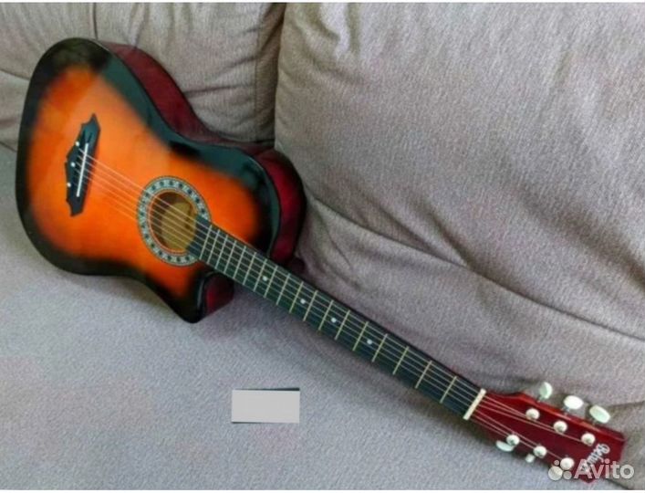 Акустическая гитара