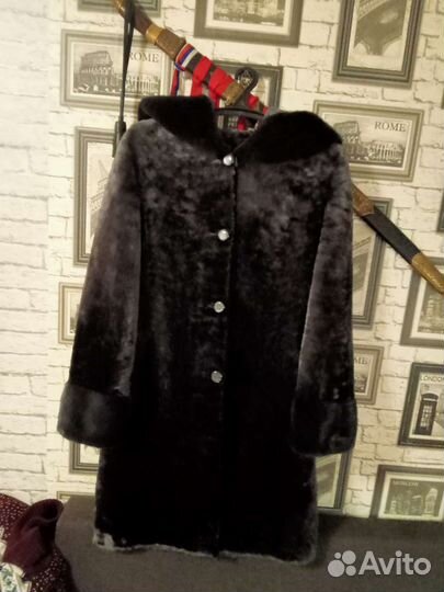 Шуба мутоновая с капюшоном 44 46