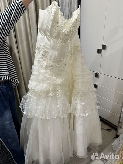 Свадебное платье б/у