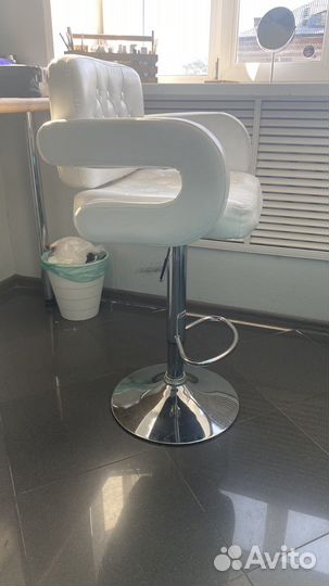 Стул для визажиста бровиста