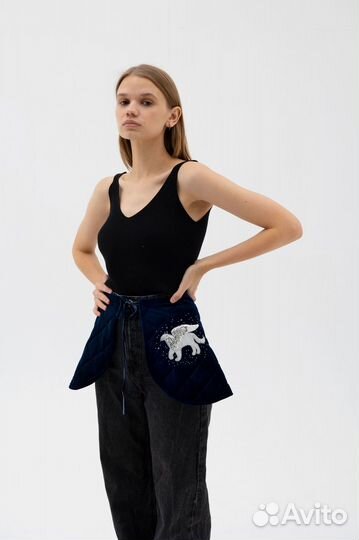 Баска ручной работы из бархата в тëмно-синем цвете