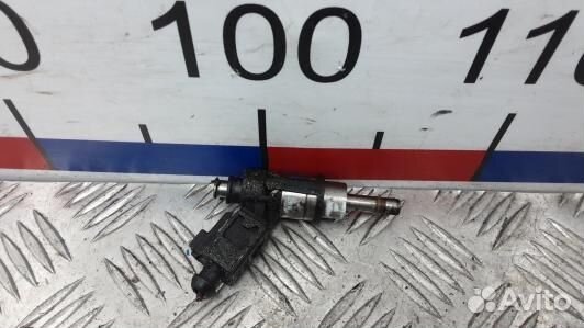 Форсунка бензиновая skoda octavia A5 (NML18B704)