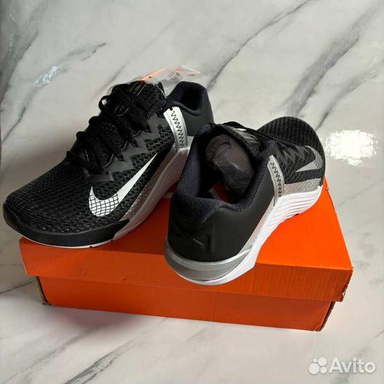 Кроссовки wmns nike metcon 6