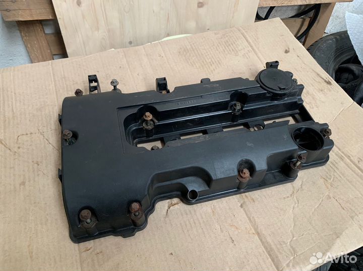 Крышка клапанная Astra J Corsa D