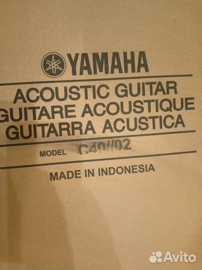 Акустическая гитара yamaha c40