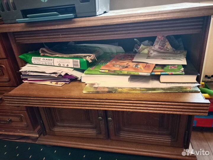 Тумба под телевизор массив