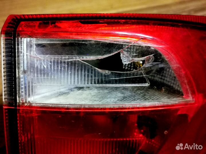 Фонарь задний правый Ford EcoSport 1836270