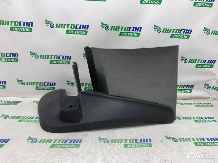 Накладка крыла передняя правая Land Rover Range