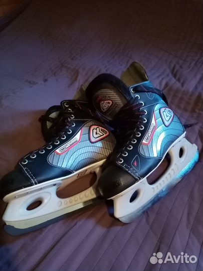 Коньки хоккейные 44 размер