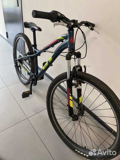 Велосипед GT Stomper Prime 26