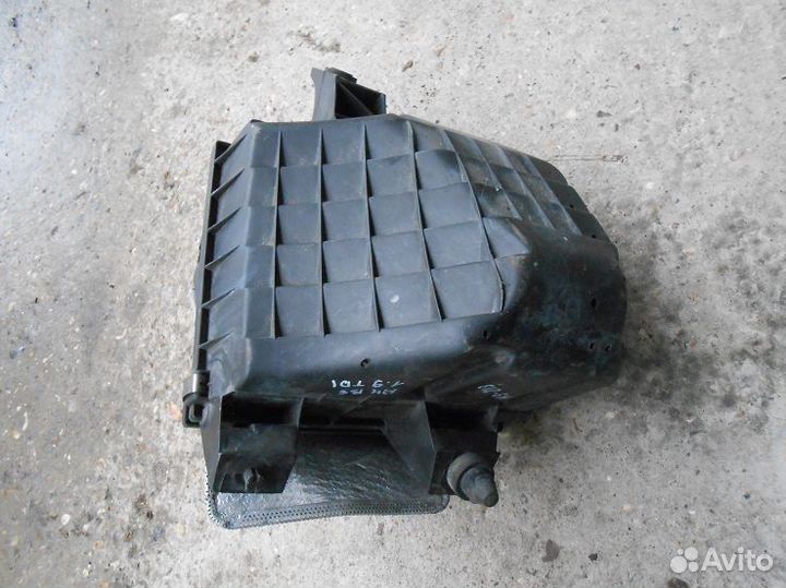 Корпус воздушного фильтра Ауди А4 Б5 1.9 тди