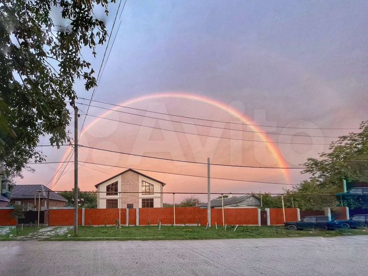 Дом 194,4 м² на участке 5,8 сот.