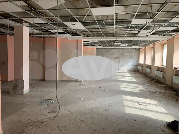 Помещение свободного назначения, 330 м²