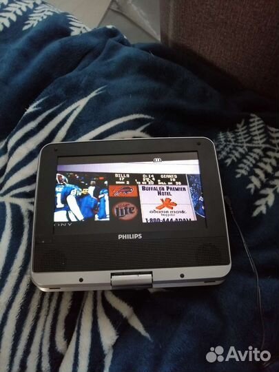 Портативный видеопроигрыватель Philips PET748/58