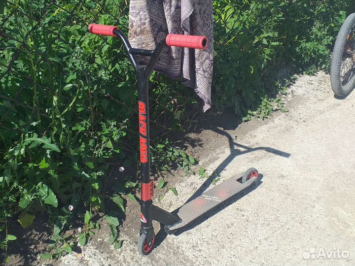 Трюковой самокат