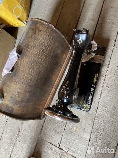 Швейная машинка зингер