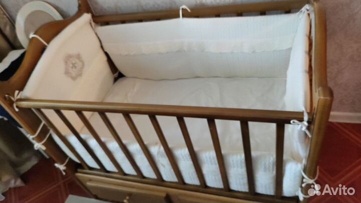 Комплект белья и матрас в детскую кроватку