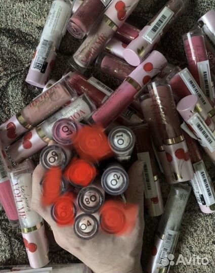 Блеск для губ Vivienne Sabo (Вивьен Сабо)