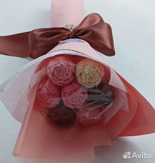 Конфеты, трюфели и букеты из премиум шоколада