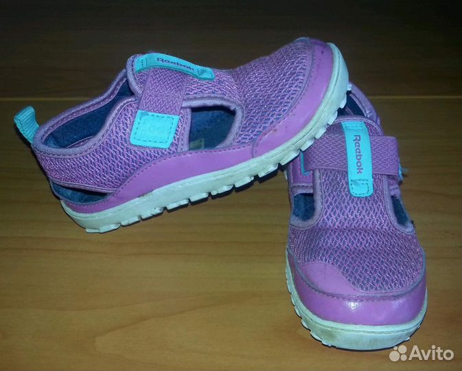 Сандали для девочки Reebok, размер 25,5