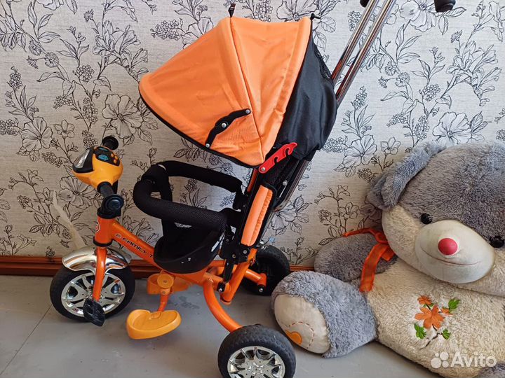 Детский трехколесный велосипед