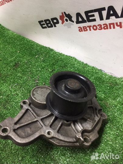 Помпа Audi A6 универсал 2.5 AKN 2000