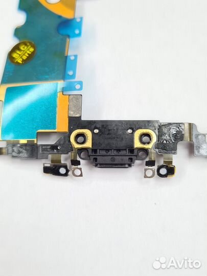 Шлейф зарядки для iPhone 8 снятый оригинал