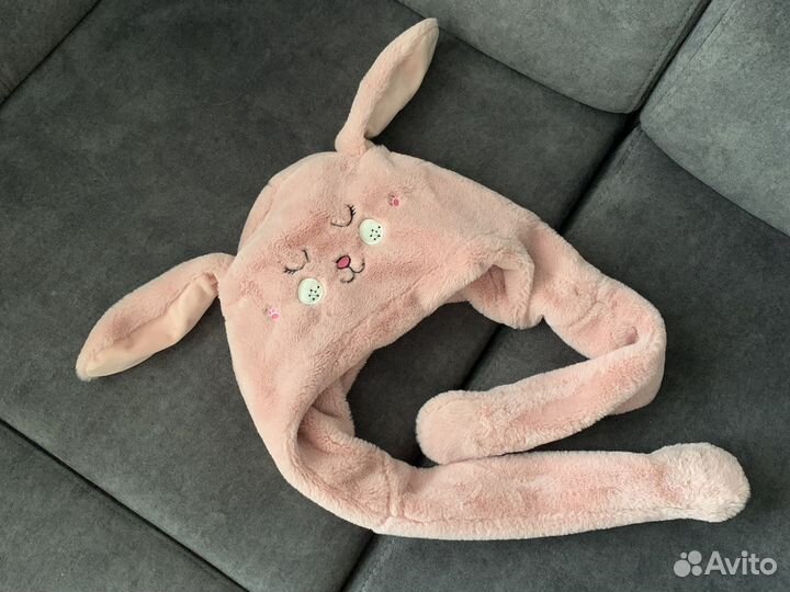 Шапка с двигающимися ушами