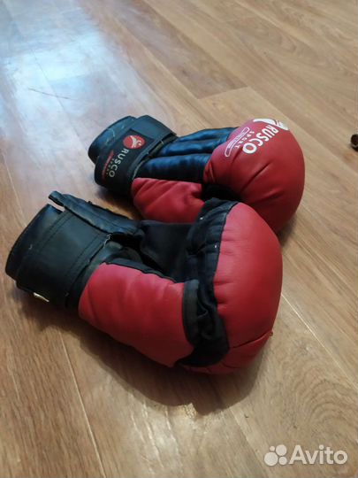 Перчатки для рукопашного боя